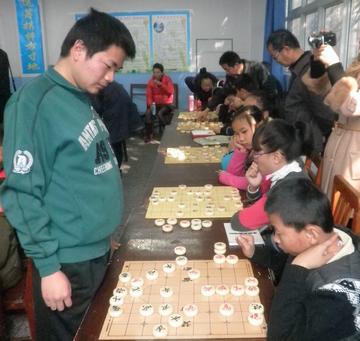 特级大师柳大华担任攀枝花市少年宫棋院名誉院